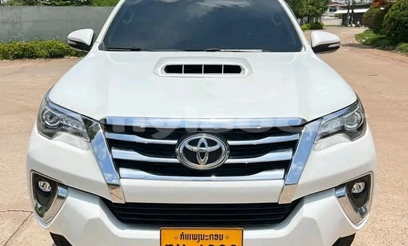 Buy Used Toyota Fortuner Other Car in Vientiane in Vientiane Province Buy Used Toyota Fortuner Other Car in Vientiane in Vientiane Province