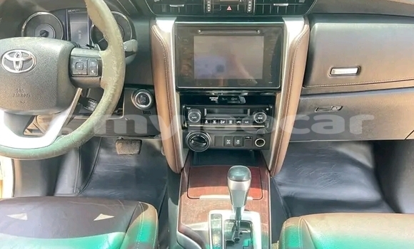 Buy Used Toyota Fortuner Other Car in Vientiane in Vientiane Province Buy Used Toyota Fortuner Other Car in Vientiane in Vientiane Province