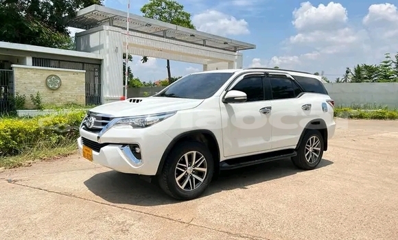 Buy Used Toyota Fortuner Other Car in Vientiane in Vientiane Province Buy Used Toyota Fortuner Other Car in Vientiane in Vientiane Province