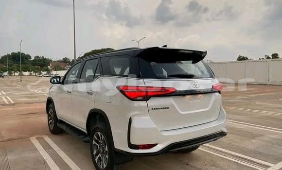 Buy Used Toyota Fortuner White Car in Huayxay in Bokeo Province Buy Used Toyota Fortuner White Car in Huayxay in Bokeo Province