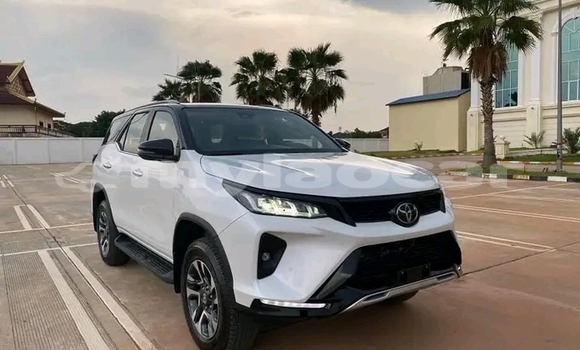 Buy Used Toyota Fortuner White Car in Huayxay in Bokeo Province Buy Used Toyota Fortuner White Car in Huayxay in Bokeo Province