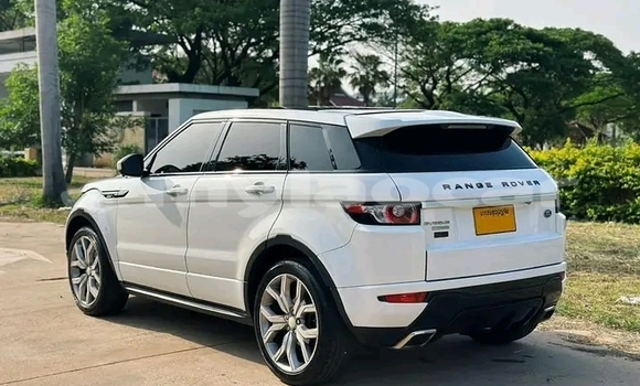 Acheter Occasion Voiture Range Rover Evoque Blanc à Vientiane, Vientiane Province Acheter Occasion Voiture Range Rover Evoque Blanc à Vientiane, Vientiane Province