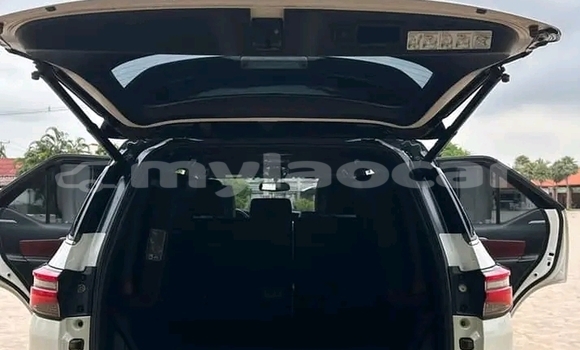 ຊື້ ໃຊ້ແລ້ວ Toyota Fortuner White ລົດ ໃນ Vientiane ໃນ Vientiane Province ຊື້ ໃຊ້ແລ້ວ Toyota Fortuner White ລົດ ໃນ Vientiane ໃນ Vientiane Province