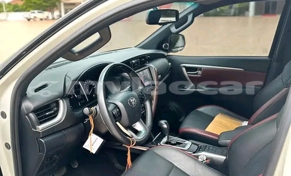 ຊື້ ໃຊ້ແລ້ວ Toyota Fortuner White ລົດ ໃນ Vientiane ໃນ Vientiane Province ຊື້ ໃຊ້ແລ້ວ Toyota Fortuner White ລົດ ໃນ Vientiane ໃນ Vientiane Province