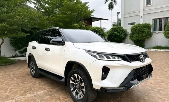 ຊື້ ໃຊ້ແລ້ວ Toyota Fortuner White ລົດ ໃນ Vientiane ໃນ Vientiane Province ຊື້ ໃຊ້ແລ້ວ Toyota Fortuner White ລົດ ໃນ Vientiane ໃນ Vientiane Province
