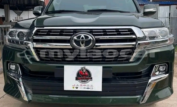 Buy Used Toyota Land Cruiser Black Car in Vientiane in Vientiane Province Buy Used Toyota Land Cruiser Black Car in Vientiane in Vientiane Province