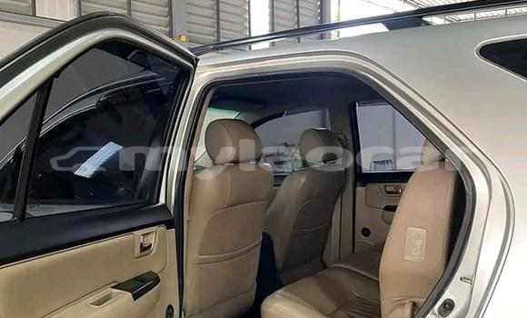 Buy Used Toyota Fortuner Other Car in Vientiane in Vientiane Province Buy Used Toyota Fortuner Other Car in Vientiane in Vientiane Province