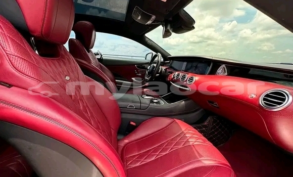 Buy Used Mercedes-Benz 300–Series White Car in Vientiane in Vientiane Province Buy Used Mercedes-Benz 300–Series White Car in Vientiane in Vientiane Province