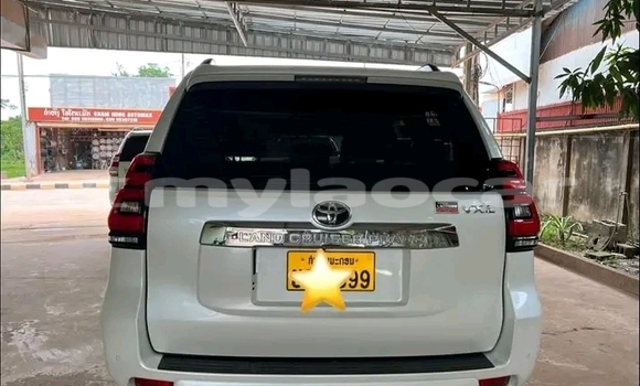 Buy Used Toyota Prado Other Car in Vientiane in Vientiane Province Buy Used Toyota Prado Other Car in Vientiane in Vientiane Province