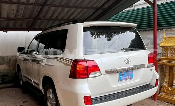 Buy Used Ford Consul Other Car in Thakhek in Khammouan Province Buy Used Ford Consul Other Car in Thakhek in Khammouan Province