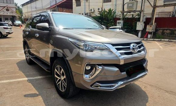 Acheter Occasion Voiture Toyota Fortuner Autre à Ban Houayxay , Bokeo Province Acheter Occasion Voiture Toyota Fortuner Autre à Ban Houayxay , Bokeo Province
