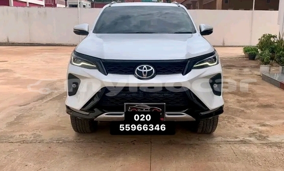 ຊື້ ໃຊ້ແລ້ວ Toyota Fortuner White ລົດ ໃນ Huayxay ໃນ Bokeo Province ຊື້ ໃຊ້ແລ້ວ Toyota Fortuner White ລົດ ໃນ Huayxay ໃນ Bokeo Province