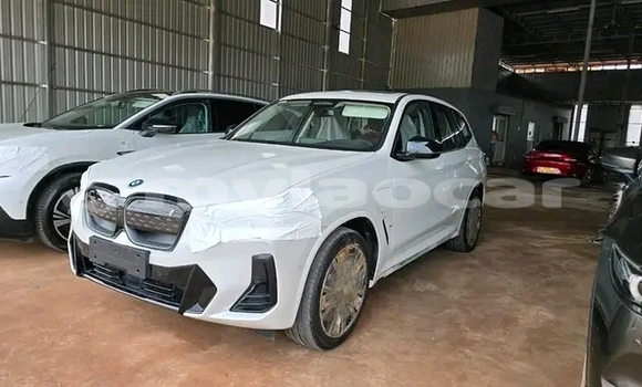 Buy Used BMW 2er Active Tourer White Car in Vientiane in Vientiane Province Buy Used BMW 2er Active Tourer White Car in Vientiane in Vientiane Province