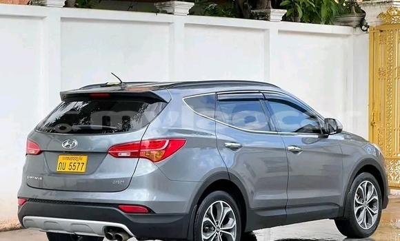 Buy Used Hyundai Santa Fe Other Car in Vientiane in Vientiane Province Buy Used Hyundai Santa Fe Other Car in Vientiane in Vientiane Province