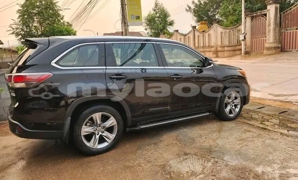 Buy Used Toyota Highlander Black Car in Vientiane in Vientiane Province Buy Used Toyota Highlander Black Car in Vientiane in Vientiane Province