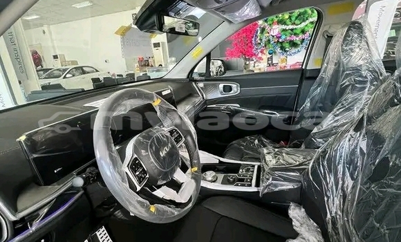 Buy Used Kia Sorento White Car in Vientiane in Vientiane Province Buy Used Kia Sorento White Car in Vientiane in Vientiane Province