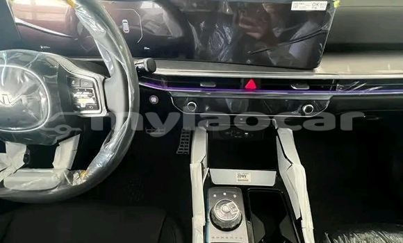 Buy Used Kia Sorento White Car in Vientiane in Vientiane Province Buy Used Kia Sorento White Car in Vientiane in Vientiane Province