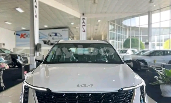 Buy Used Kia Sorento White Car in Vientiane in Vientiane Province Buy Used Kia Sorento White Car in Vientiane in Vientiane Province