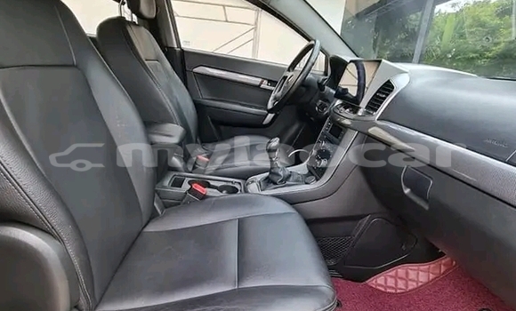 Buy Used Chevrolet Captiva White Car in Vientiane in Vientiane Province Buy Used Chevrolet Captiva White Car in Vientiane in Vientiane Province