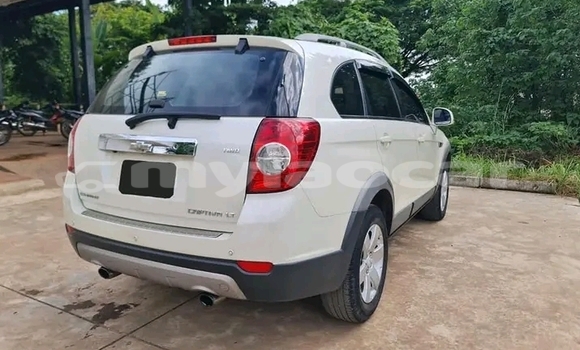 Buy Used Chevrolet Captiva White Car in Vientiane in Vientiane Province Buy Used Chevrolet Captiva White Car in Vientiane in Vientiane Province