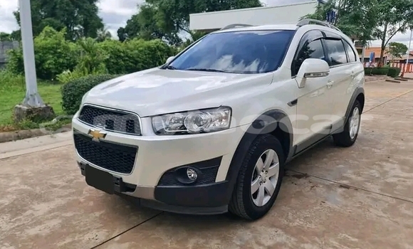Buy Used Chevrolet Captiva White Car in Vientiane in Vientiane Province Buy Used Chevrolet Captiva White Car in Vientiane in Vientiane Province