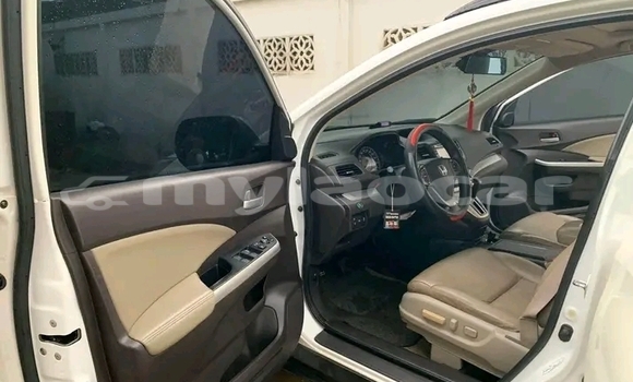 Buy Used Honda CR–V White Car in Vientiane in Vientiane Province