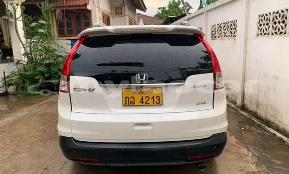 ຊື້ ໃຊ້ແລ້ວ Honda CR–V White ລົດ ໃນ Vientiane ໃນ Vientiane Province ຊື້ ໃຊ້ແລ້ວ Honda CR–V White ລົດ ໃນ Vientiane ໃນ Vientiane Province