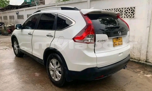 ຊື້ ໃຊ້ແລ້ວ Honda CR–V White ລົດ ໃນ Vientiane ໃນ Vientiane Province ຊື້ ໃຊ້ແລ້ວ Honda CR–V White ລົດ ໃນ Vientiane ໃນ Vientiane Province