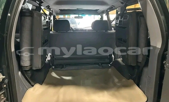 ຊື້ ໃຊ້ແລ້ວ Toyota RAV4 Green ລົດ ໃນ Vientiane ໃນ Vientiane Province ຊື້ ໃຊ້ແລ້ວ Toyota RAV4 Green ລົດ ໃນ Vientiane ໃນ Vientiane Province