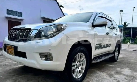 ຊື້ ໃຊ້ແລ້ວ Toyota Prado White ລົດ ໃນ Vientiane ໃນ Vientiane Province ຊື້ ໃຊ້ແລ້ວ Toyota Prado White ລົດ ໃນ Vientiane ໃນ Vientiane Province
