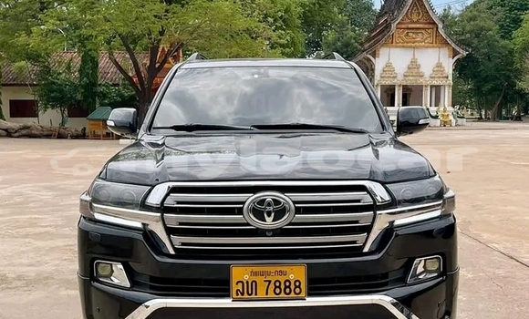 ຊື້ ໃຊ້ແລ້ວ Toyota Land Cruiser Black ລົດ ໃນ Vientiane ໃນ Vientiane Province ຊື້ ໃຊ້ແລ້ວ Toyota Land Cruiser Black ລົດ ໃນ Vientiane ໃນ Vientiane Province
