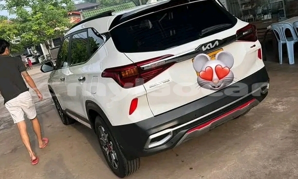 Buy Used Kia Cerato White Car in Vientiane in Vientiane Province Buy Used Kia Cerato White Car in Vientiane in Vientiane Province