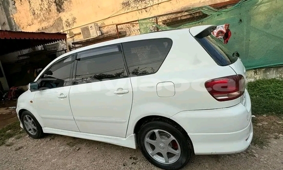 Buy Used BMW 326 White Car in Vientiane in Vientiane Province