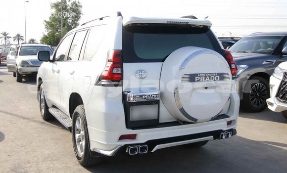 ຊື້ ການ ນຳ ເຂົ້າ Toyota Prado White ລົດ ໃນ Import - Dubai ໃນ Attapeu Province ຊື້ ການ ນຳ ເຂົ້າ Toyota Prado White ລົດ ໃນ Import - Dubai ໃນ Attapeu Province