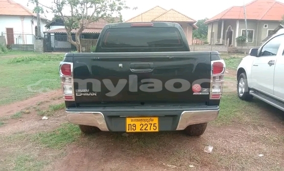 Buy Used Isuzu Bighorn Black Car in Vientiane in Vientiane Province