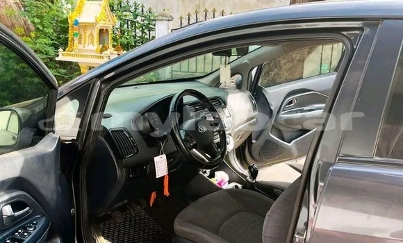 Buy Used Kia Lotze Black Car in Luang Prabang in Louangphabang Province