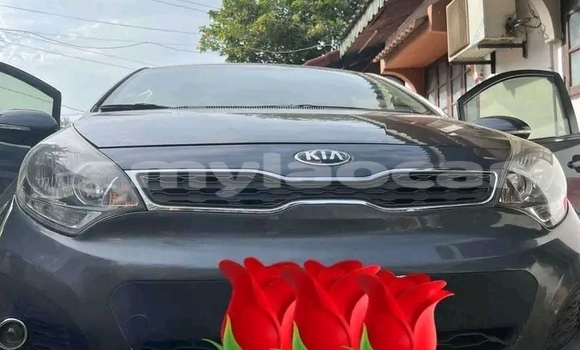 ຊື້ ໃຊ້ແລ້ວ Kia Lotze Black ລົດ ໃນ Luang Prabang ໃນ Louangphabang Province ຊື້ ໃຊ້ແລ້ວ Kia Lotze Black ລົດ ໃນ Luang Prabang ໃນ Louangphabang Province