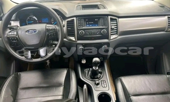 ຊື້ ໃຊ້ແລ້ວ Range Rover Range Rover Other ລົດ ໃນ Luang Prabang ໃນ Louangphabang Province ຊື້ ໃຊ້ແລ້ວ Range Rover Range Rover Other ລົດ ໃນ Luang Prabang ໃນ Louangphabang Province