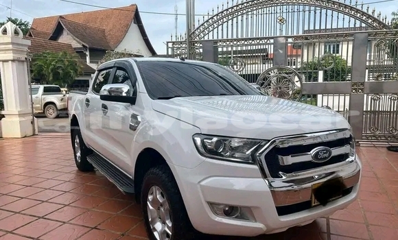 ຊື້ ໃຊ້ແລ້ວ Range Rover Range Rover Other ລົດ ໃນ Luang Prabang ໃນ Louangphabang Province ຊື້ ໃຊ້ແລ້ວ Range Rover Range Rover Other ລົດ ໃນ Luang Prabang ໃນ Louangphabang Province