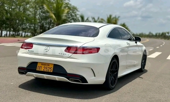 Buy Used Range Rover Evoque White Car in Import - Dubai in Attapeu Province Buy Used Range Rover Evoque White Car in Import - Dubai in Attapeu Province