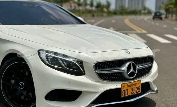 Buy Used Range Rover Evoque White Car in Import - Dubai in Attapeu Province Buy Used Range Rover Evoque White Car in Import - Dubai in Attapeu Province