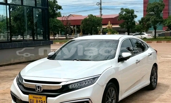 Buy Used Honda Civic White Car in Luang Prabang in Louangphabang Province Buy Used Honda Civic White Car in Luang Prabang in Louangphabang Province