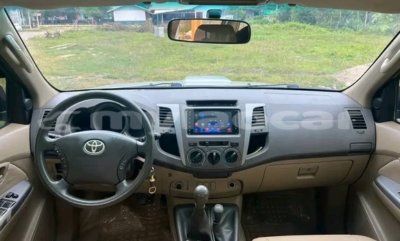 Buy Used Toyota Hilux Other Car in Import - Dubai in Attapeu Province Buy Used Toyota Hilux Other Car in Import - Dubai in Attapeu Province