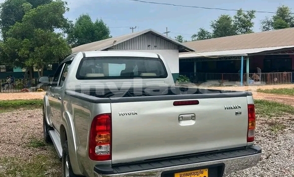 Buy Used Toyota Hilux Other Car in Import - Dubai in Attapeu Province Buy Used Toyota Hilux Other Car in Import - Dubai in Attapeu Province