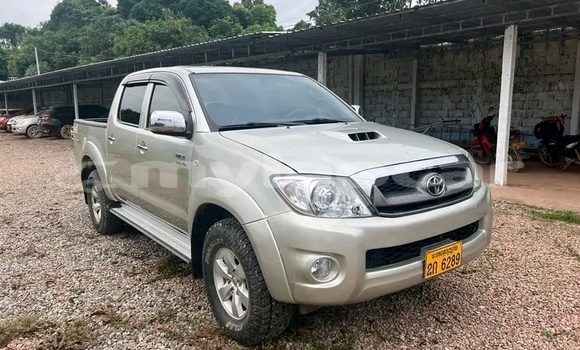 Buy Used Toyota Hilux Other Car in Import - Dubai in Attapeu Province Buy Used Toyota Hilux Other Car in Import - Dubai in Attapeu Province