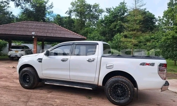 Buy Used Range Rover Range Rover White Car in Import - Dubai in Attapeu Province Buy Used Range Rover Range Rover White Car in Import - Dubai in Attapeu Province