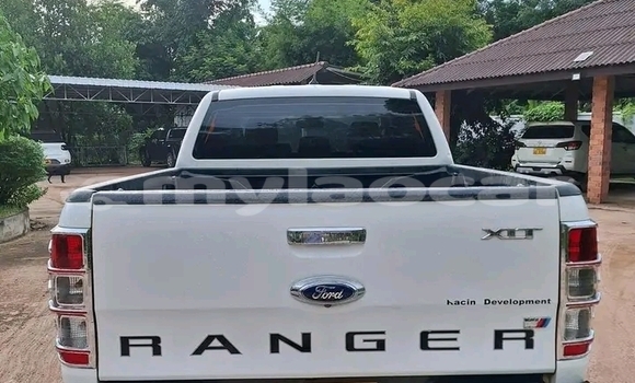 Buy Used Range Rover Range Rover White Car in Import - Dubai in Attapeu Province Buy Used Range Rover Range Rover White Car in Import - Dubai in Attapeu Province