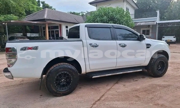 Buy Used Range Rover Range Rover White Car in Import - Dubai in Attapeu Province Buy Used Range Rover Range Rover White Car in Import - Dubai in Attapeu Province