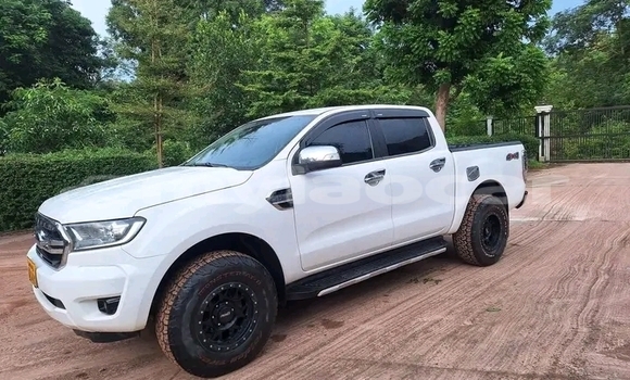 Buy Used Range Rover Range Rover White Car in Import - Dubai in Attapeu Province Buy Used Range Rover Range Rover White Car in Import - Dubai in Attapeu Province