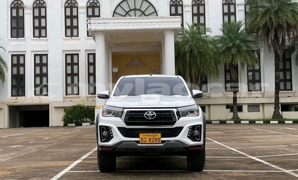 Buy Used Toyota REVO CAB Z-EDITION White Car in Import - Dubai in Attapeu Province Buy Used Toyota REVO CAB Z-EDITION White Car in Import - Dubai in Attapeu Province